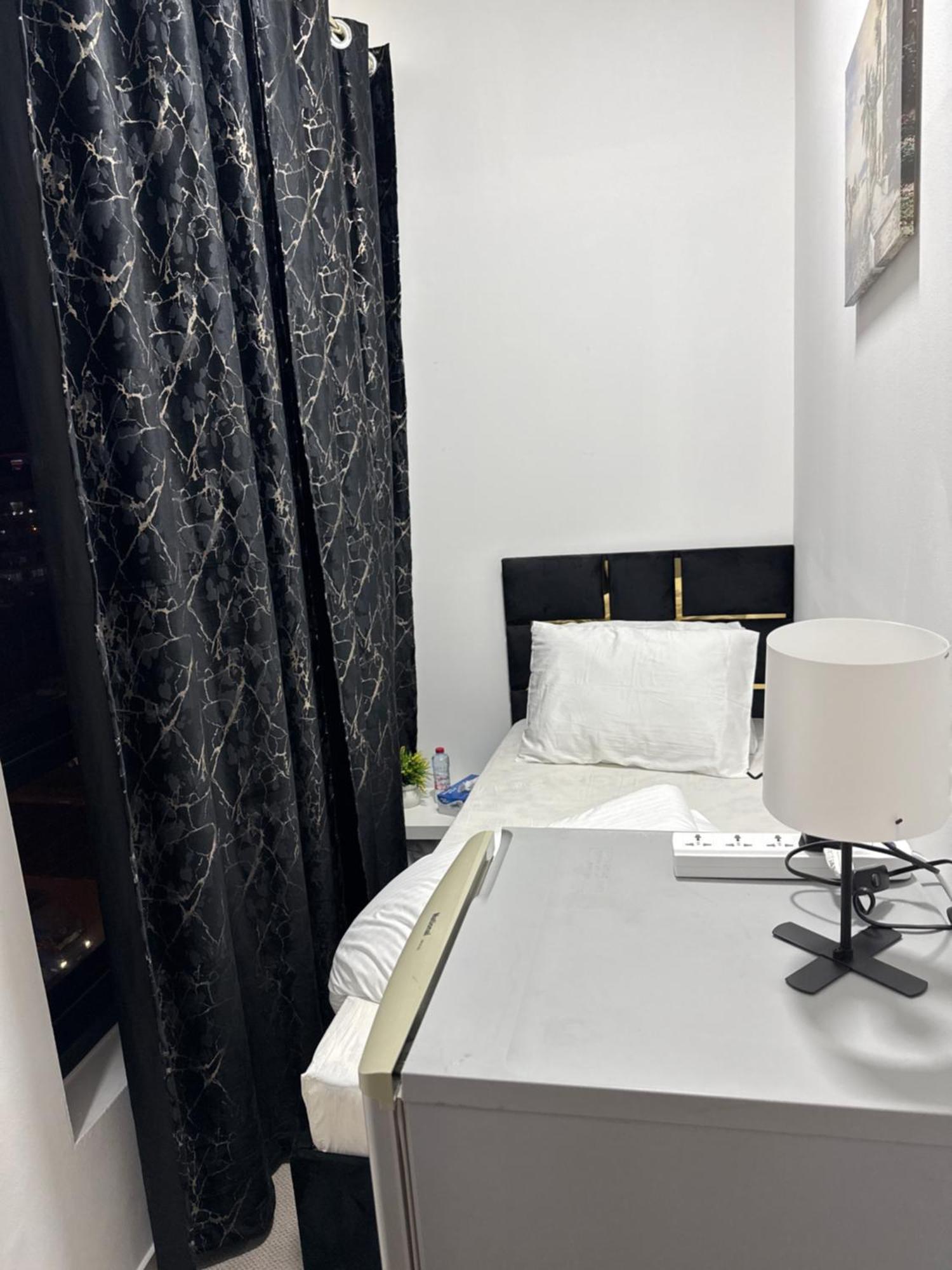 Four Stars Hostel Ντουμπάι Εξωτερικό φωτογραφία