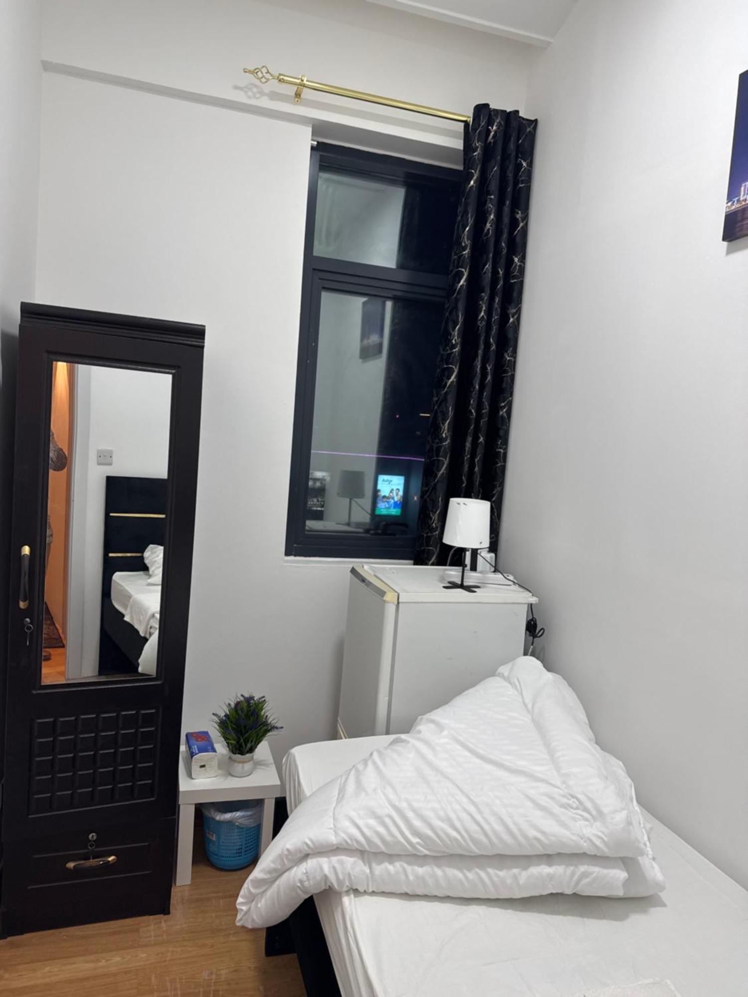 Four Stars Hostel Ντουμπάι Εξωτερικό φωτογραφία
